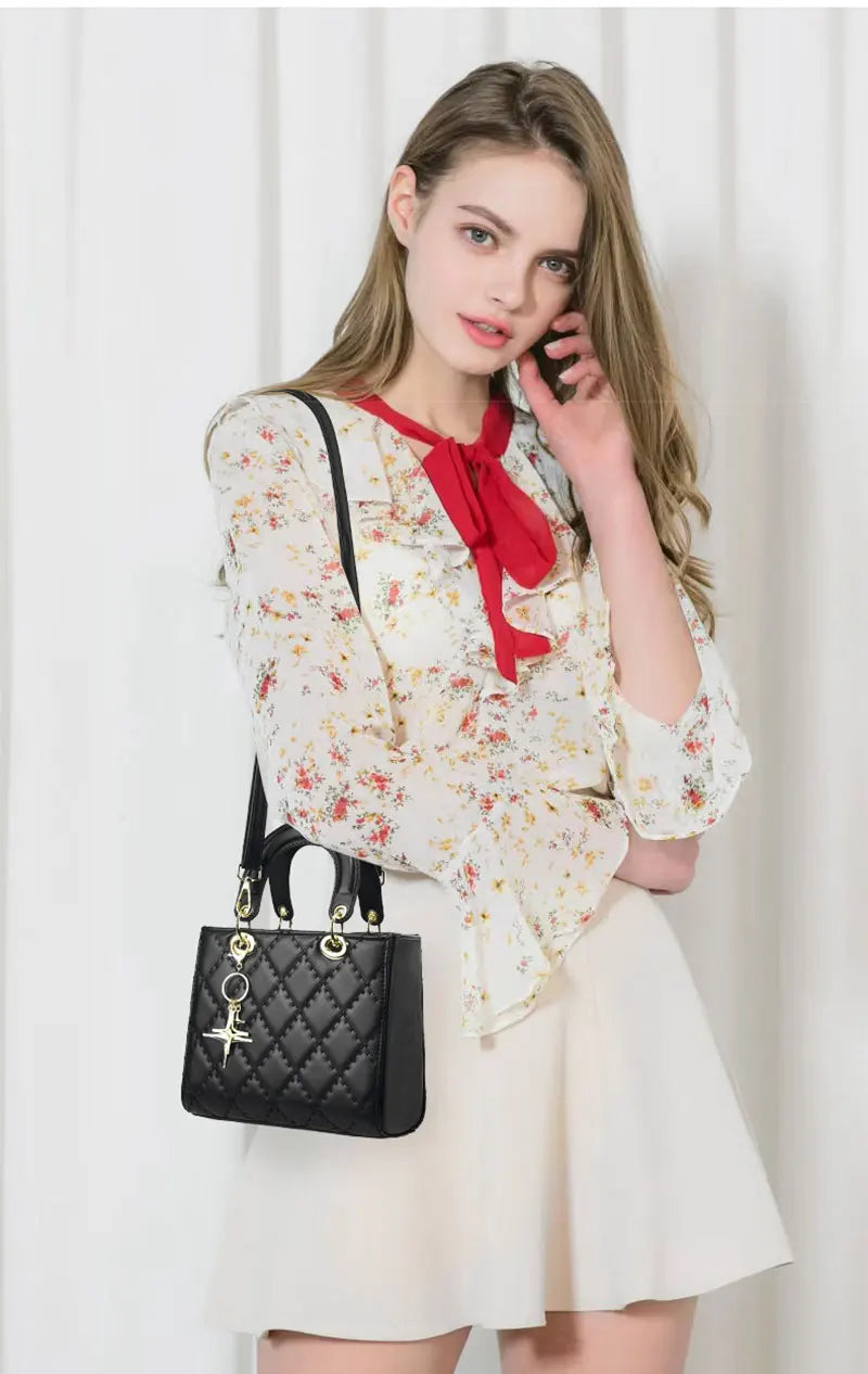 Mala de Ombro Feminina – Design Moderno, Grande Capacidade e Estilo Sofisticado
