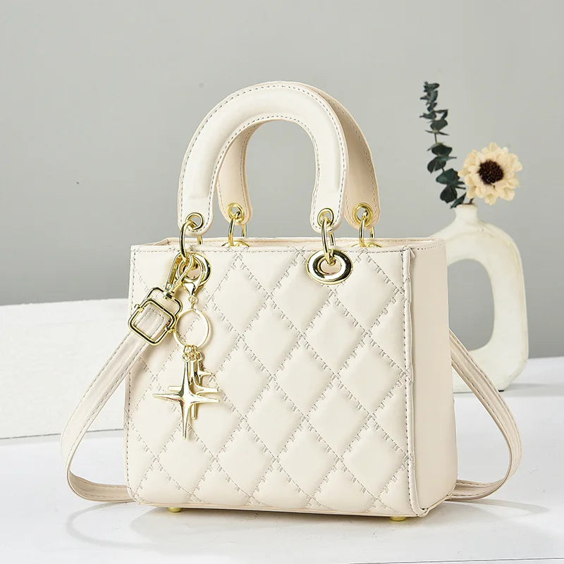 Mala de Ombro Feminina – Design Moderno, Grande Capacidade e Estilo Sofisticado